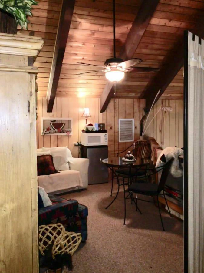 فوركس Manitou Lodge المظهر الخارجي الصورة