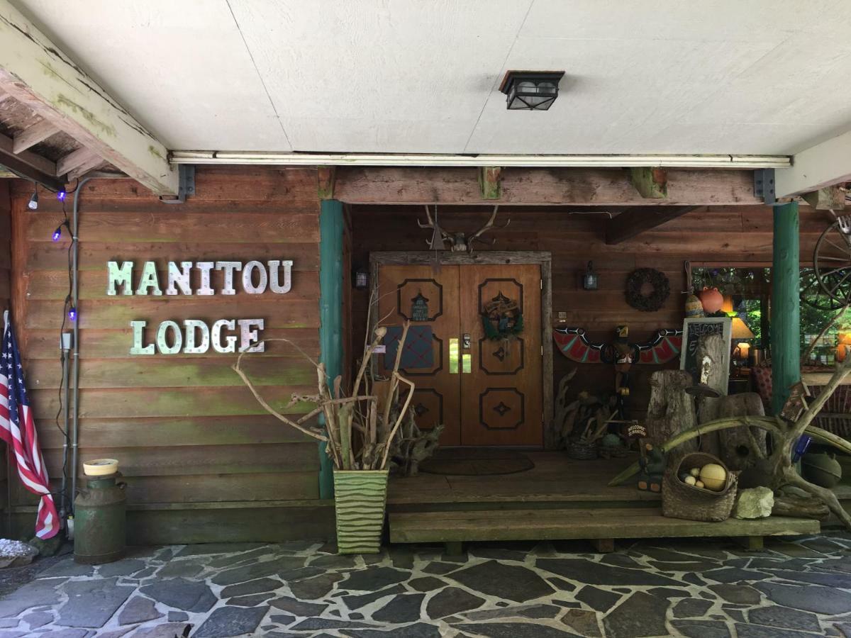 فوركس Manitou Lodge المظهر الخارجي الصورة